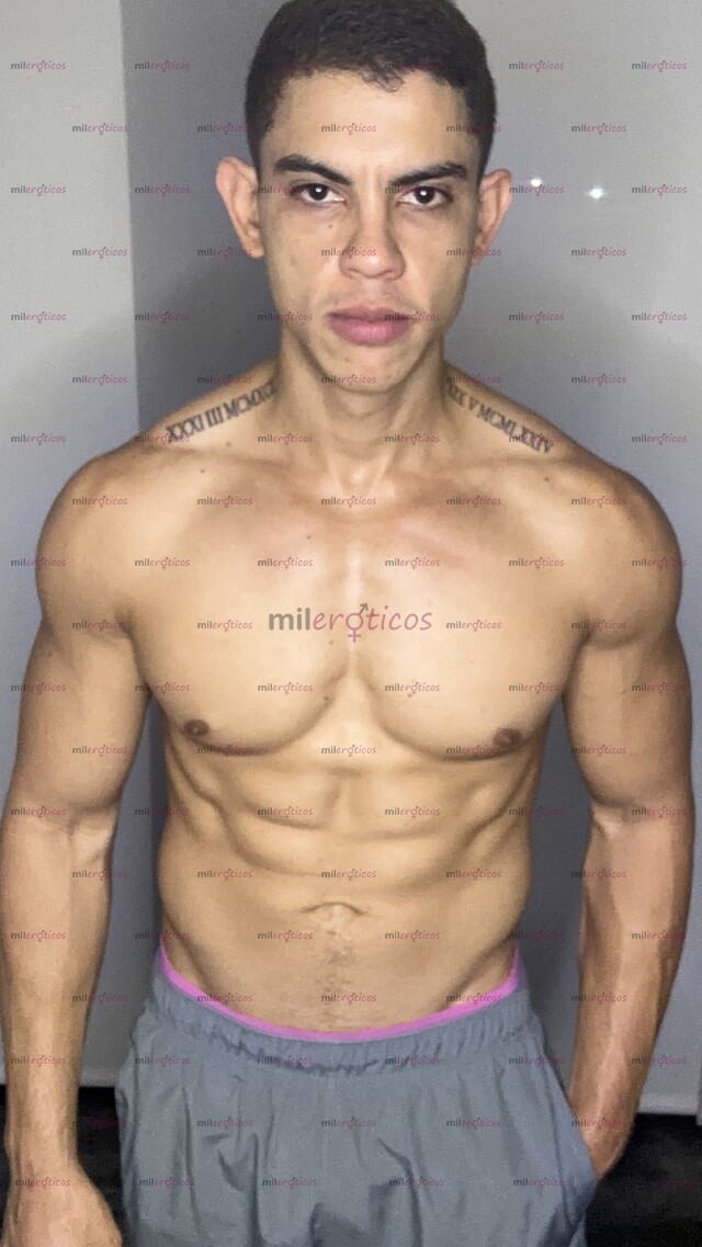 FOTOS DE XXL BRENZ VERGA GRUESA Y CURVA FULL LECHERA