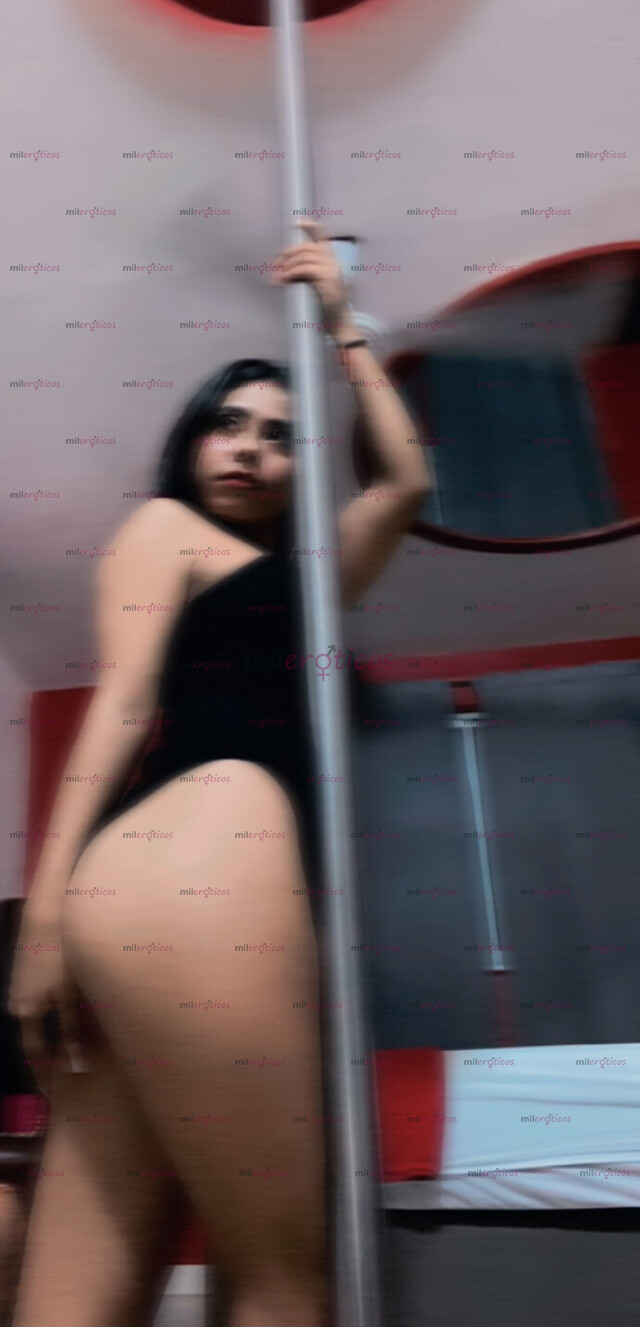 FOTOS DE PEQUEÑA PERO COMPLACIENTE AYÚDAME A EXPLORAR TUS FANTASÍAS Y LAS MÍAS