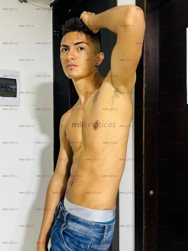 FOTOS DE FLACO CARIÑOSO COMPLACIENTE CON LUGAR DISCRETO