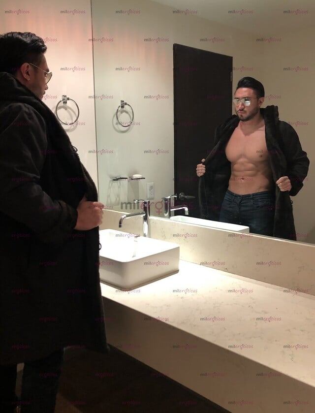 FOTOS DE DOTADO ALTO 1.83 MUSCULOSO MARCADO CORTA TEMPORADA
