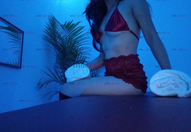 FOTOS DE MASAJE RELAJANTE CON ACEITES Y AROMATERAPIA