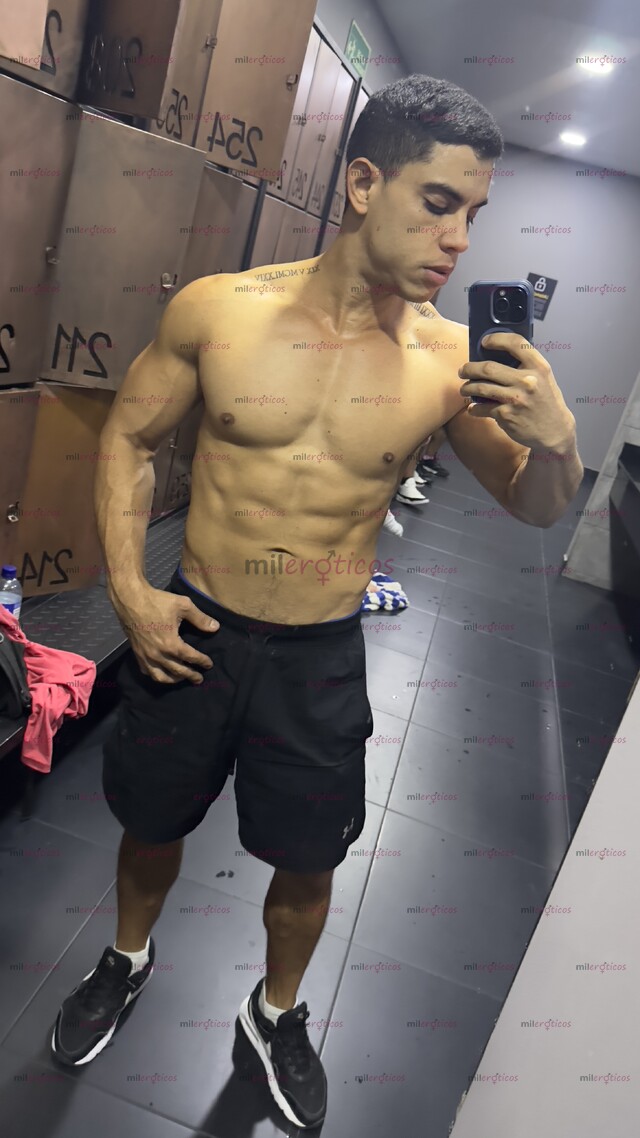 FOTOS DE XXL BRENZ VERGA GRUESA Y CURVA FULL LECHERA