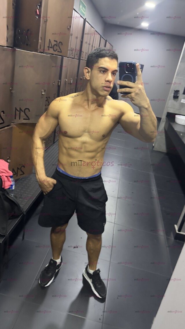 FOTOS DE XXL BRENZ VERGA GRUESA Y CURVA FULL LECHERA