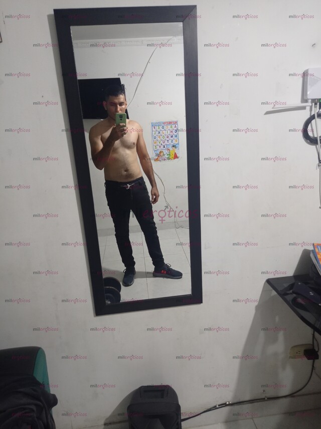 FOTOS DE MACHO MUY LECHERO SOLO ATIENDO MUJERES Y PAREJAS