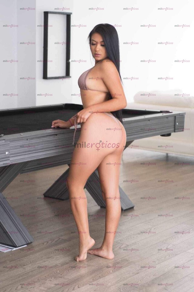 FOTOS DE CHICA MORENA 100% NATURAL EN BUSCA DE NUEVAS AVENTURAS