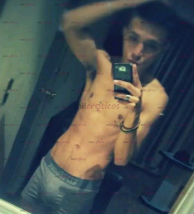 FOTOS DE CHICO VERSÁTIL SUPER CACHONDO 22 CM LLENOS DE PLACER