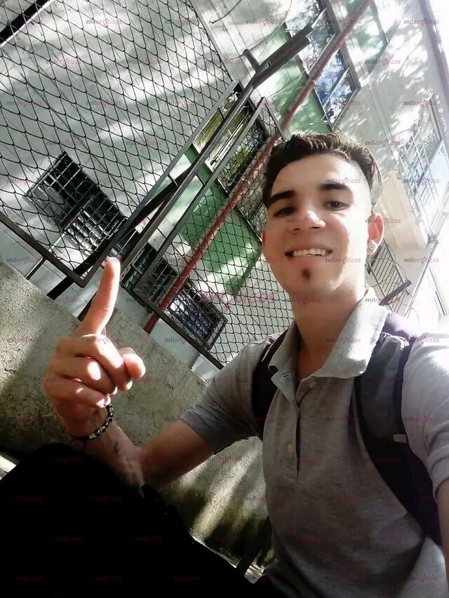 FOTOS DE LLEGO NUEVO EN LA CIUDAD CON UN RICO CULO Y VERGA PARA FIESTAS TRÍOS LLÁMAME
