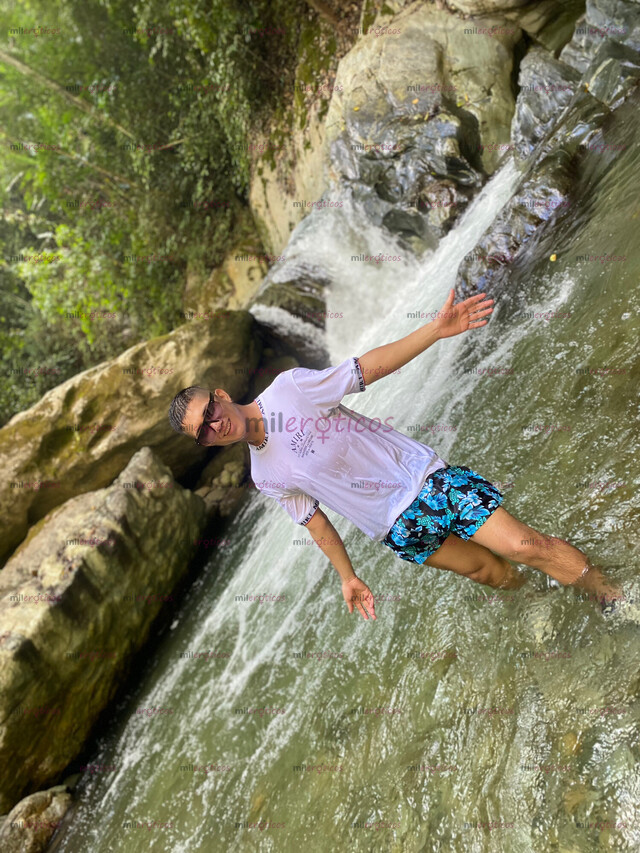 FOTOS DE CHICOS MORENOS CALIENTES Y DISPUESTOS A COMPLACER