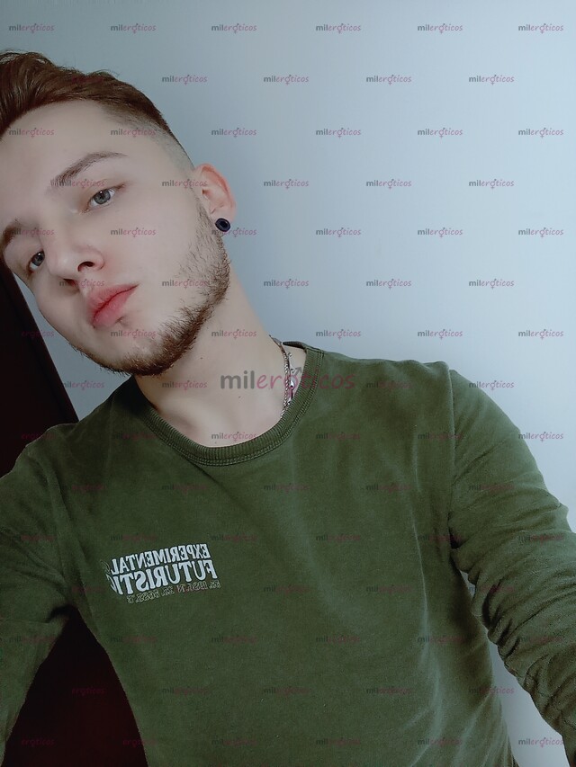 FOTOS DE SOLO JOVEN LINDO DE OJOS AZULESLA PAJA TOCANDOME SOY VERSATIL