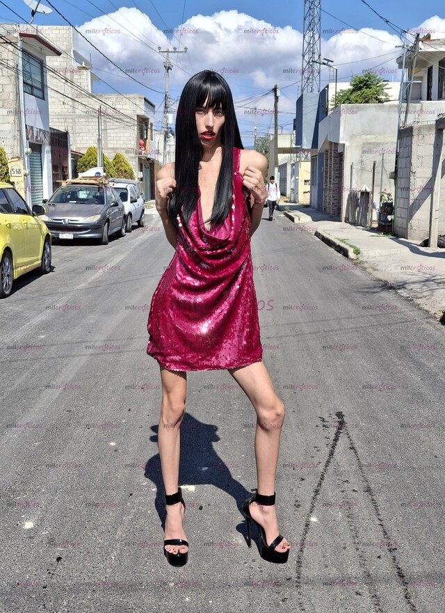 FOTOS DE JUNIO SOY CHICA TRANS. TE COJO EN MOTEL. TENGO UN PENE GRANDE Y LLENO DE SEMEN.