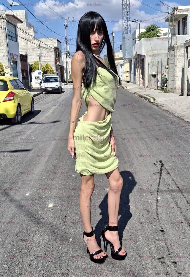FOTOS DE TOCA MI PENE GRANDE. NOS BESAMOS Y NOS HACEMOS SEXO ORAL Y PENETRACIÓN ANAL.