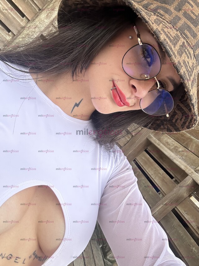 FOTOS DE FLACA DELICIOSA CON VAGINA JUGOSA Y COMPLACIENTE