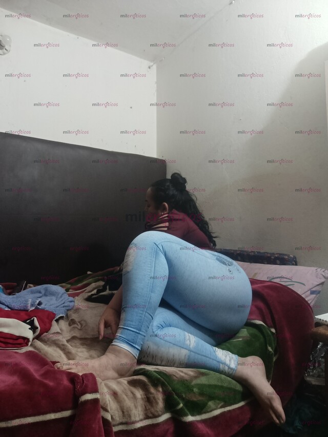 FOTOS DE ERÓTICA MADURITA LATINA DE UN CULOTE ENORME.