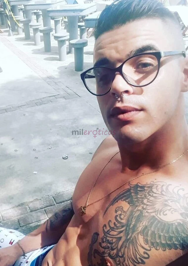 Ola sou o junior souza pronto pra te satisfazer realizar seus fetiches adoro socar dentro atendo todos os publicos tenho local em canoas bairro sao jo...