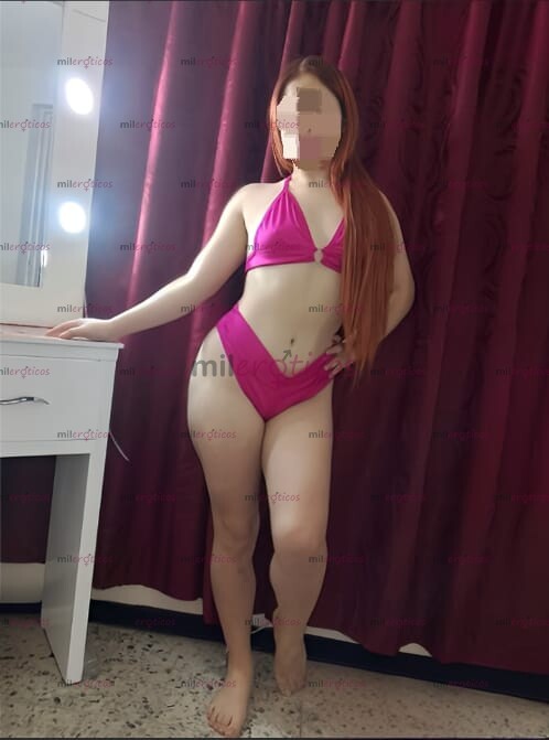 FOTOS DE UNA MONITA ATRACTIVA Y COMPLACIENTE, SERÉ TU PERRITA EN LA CAMA