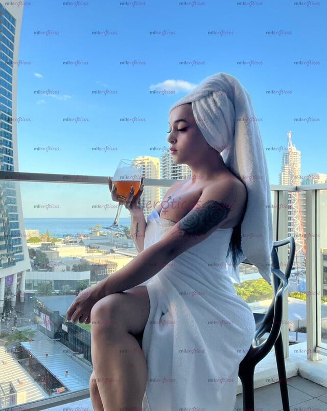 FOTOS DE TRANS HERMOSA, EDUCADA, FEMENINA Y SOBRE TODO MUY CALIENTE
