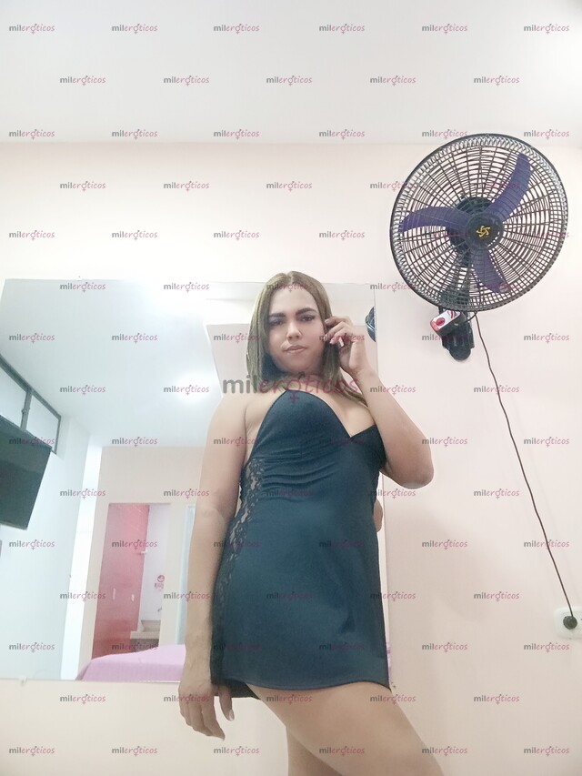 FOTOS DE FINA CON CLASE SUPER FEMENINA CENOS NATURALES EN HORMONAS PIEL SUAVE
