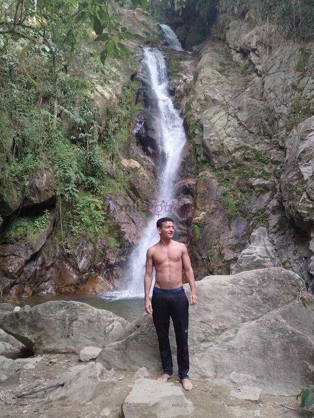 FOTOS DE COSTEÑO ARRECHO COMPLACIENTE CON SITIO PRIVADO VERSÁTIL CALIENTE