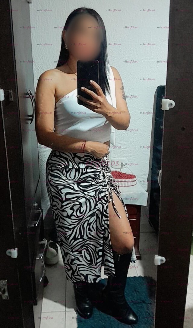 FOTOS DE KARINA UNA DAMA MADURA MUY SENSUAL QUE HACE DELICIOSOS MASAJES PARA QUE TE RELAJ