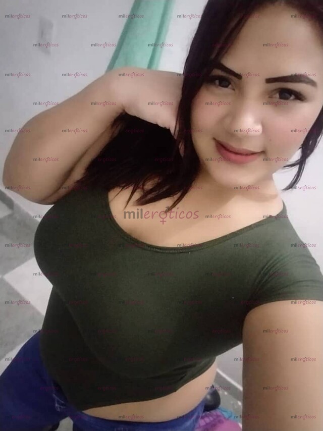 FOTOS DE MORBOSA ARDIENTE Y ARRECHITA EN LA CAMA TOTALMENTE DESCOMPLICADA PARA TI