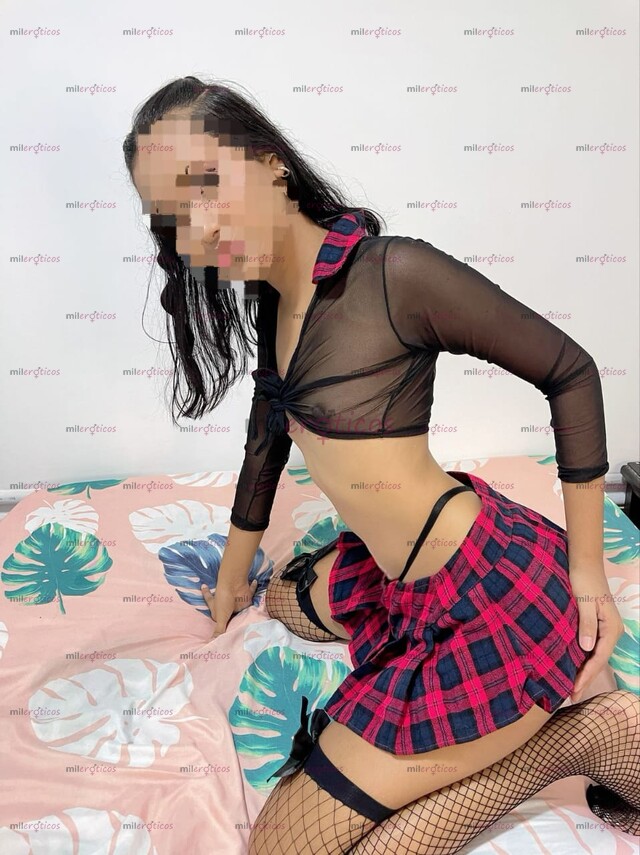 FOTOS DE FLAQUITA CON SENOS PEQUEÑOS QUE VINO A COMPLACERTE EN TODAS TUS NECESIDADES