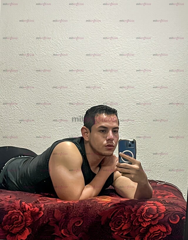 FOTOS DE DISPONIBLE CHICO GUAPO COMPLACIENTE Y DISCRETO. CUMPLE TU FANTASÍA