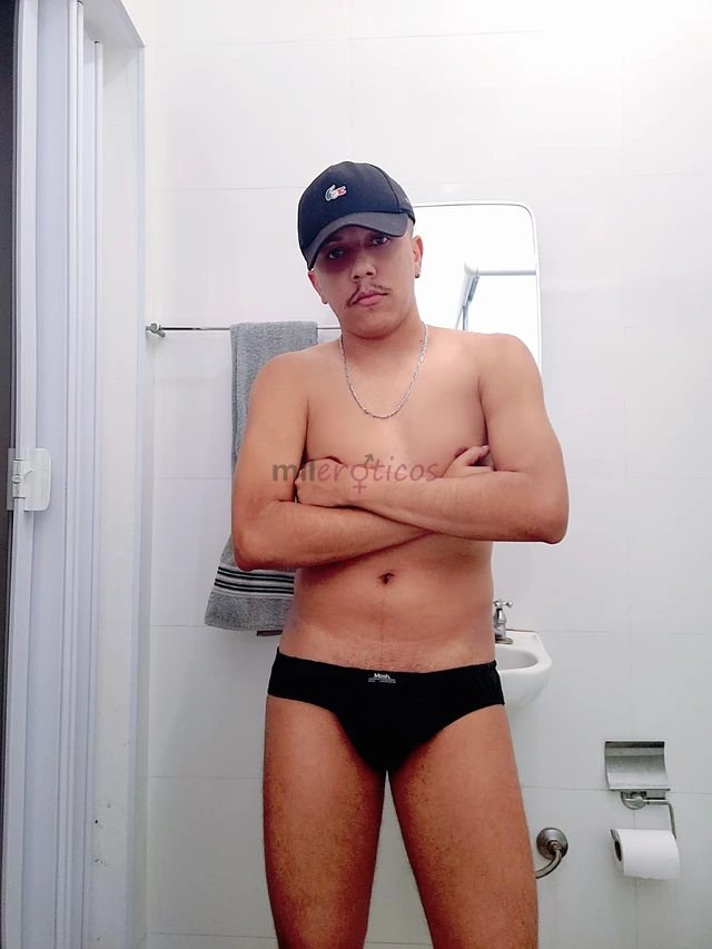 Novidade no ramo de acompanhantemagrinho pirocudo acompanhante de alto padrao assistente sexual educado simpatico agradavel sorridente garotao pauzudo...