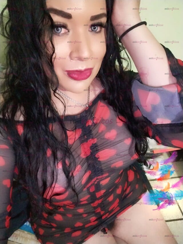 FOTOS DE CALIENTE NENA BISEXUAL COMPLACIENDO A MUJERES Y HOMBRES PAREJAS SWINGER
