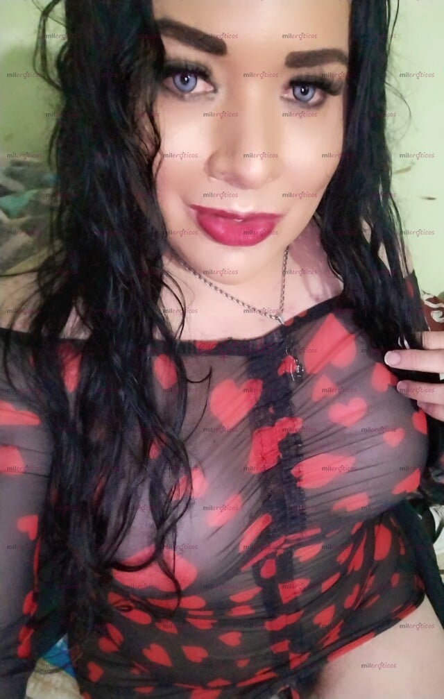 FOTOS DE CALIENTE NENA BISEXUAL COMPLACIENDO A MUJERES Y HOMBRES PAREJAS SWINGER
