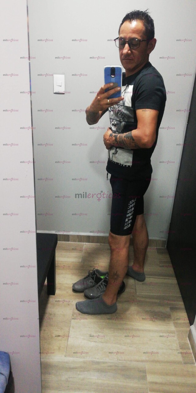 FOTOS DE LUIS CHICO MUY SEXUAL Y CUMPLO TODO LO QUE PIDAS.