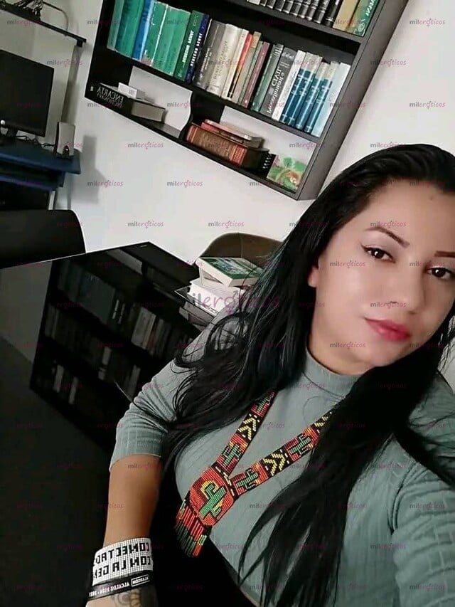 FOTOS DE VIDEO LLAMADA DELICIOSAS CON ESTA HERMOSA TETONA SOLO NEQUI Y DAVIPLTATA