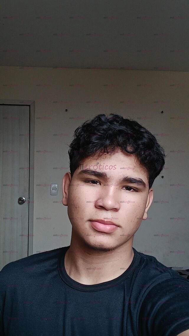 FOTOS DE CHICO VENEZOLANO EN CÚCUTA, ABIERTO AL SEXO, MORBO, FETICHES, ORALES Y LO QUE GU