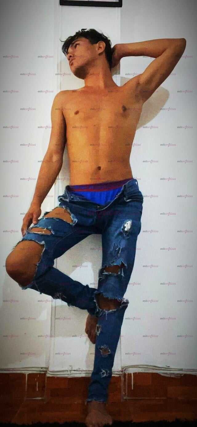 FOTOS DE MAN SERIO VERSÁTIL MASCULINO TRAGÓN LECHERO FULL MORBOSO