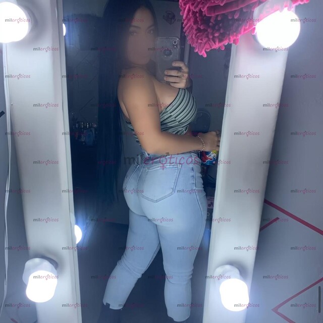 FOTOS DE RENATA VIP ATIENDO TRIOS , PAREJAS Y FANTASIAS GUAPO