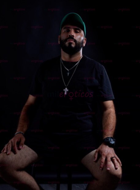 FOTOS DE MASAJISTA VARON SIN LÍMITE PARA QUE DISFRUTES UNA EXPERIENCIA COMPLETA.