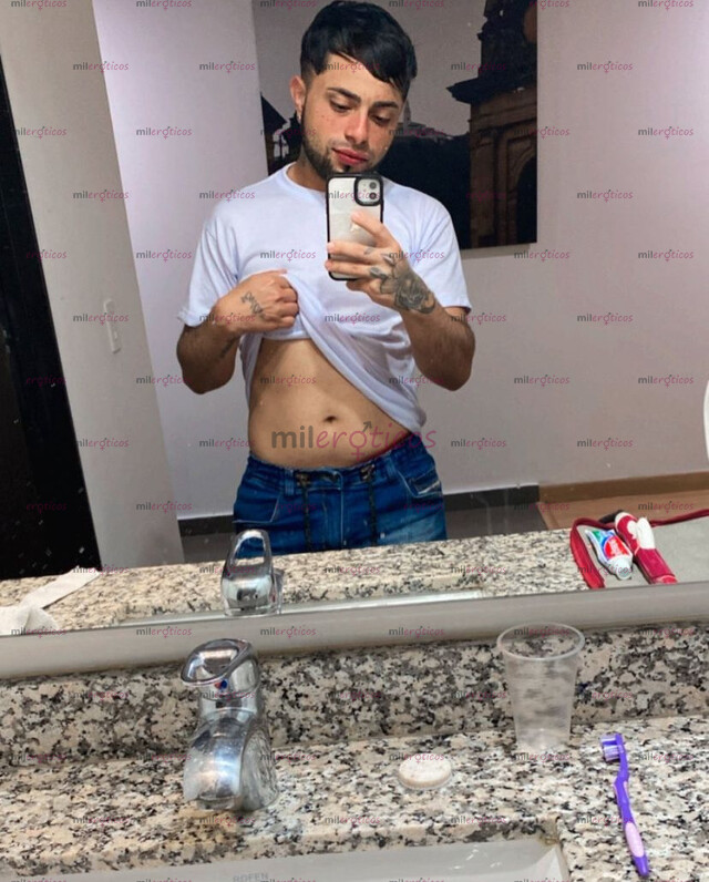 FOTOS DE CHICO DE 20 AÑOS DISCRETO FULL MORBOSO Y COMPLACIENTE LECHERO AL 100%