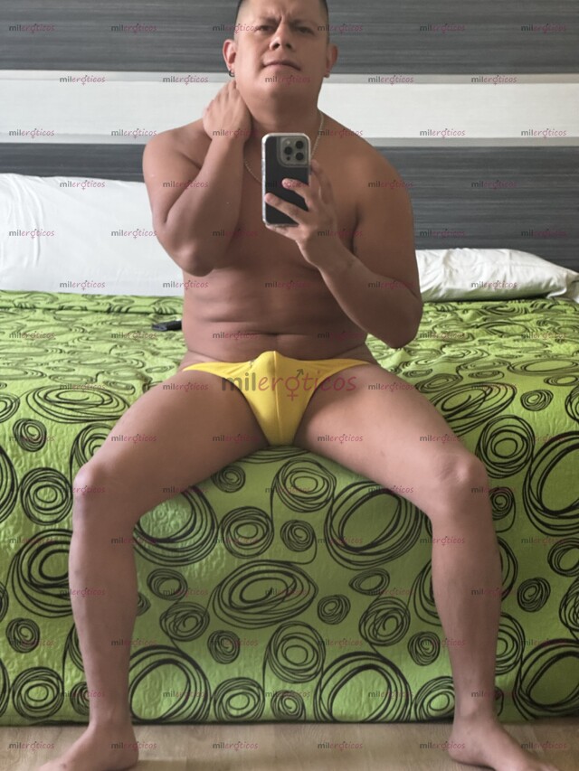 FOTOS DE GRUESO, DOTADO, BISEXUAL COMPLACIENTE Y MUY CALIENTE