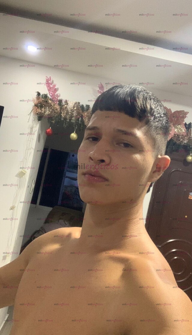 FOTOS DE POLLO PASIVO DE PASO EN EL POBLADO CON GANAS DE SEXO, DIVERSIÓN Y MUCHO $$$