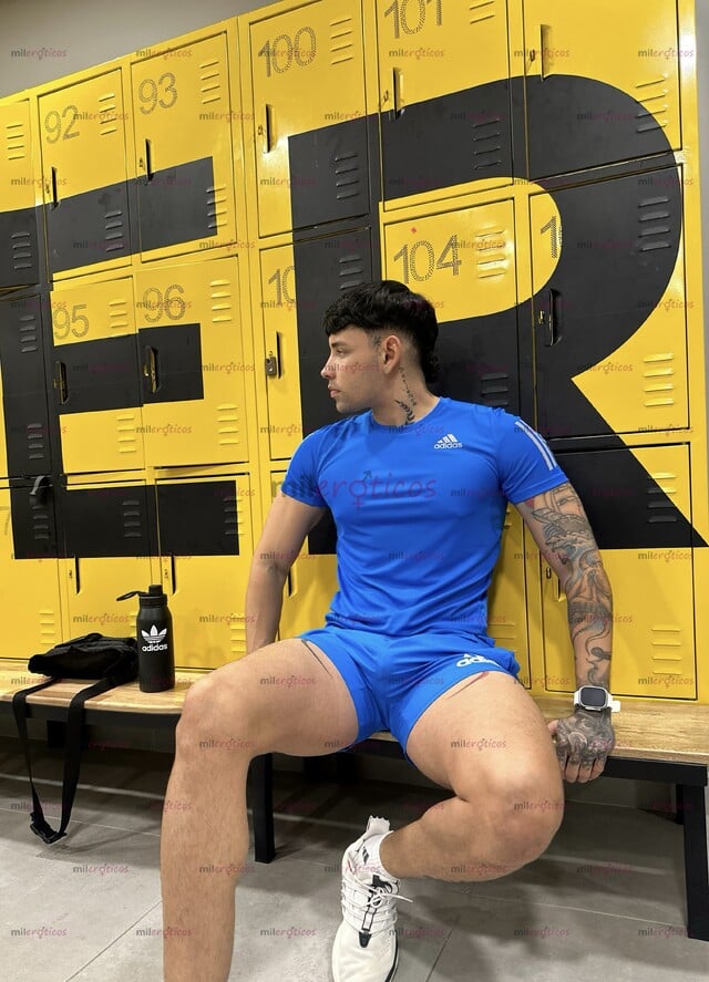 FOTOS DE MODELO CREADOR DE CONTENIDO ONLYFANS: SAMMYTEMPTATION