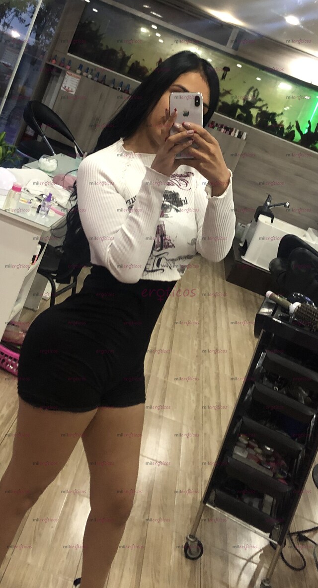 FOTOS DE TE GUSTAN FLACAS.. SENOS RIKOS COLITA RIKA PARADITA PÁSALA DELICIOSO CONÓCEME !!