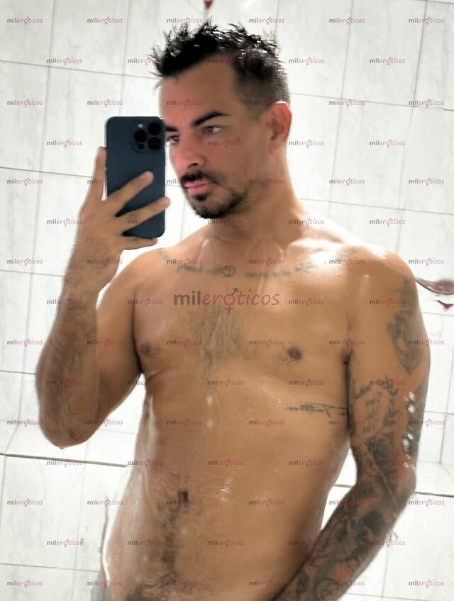 FOTOS DE HOMBRE MASCULINO, MASAJISTA PROFESIONAL DISPUESTO A DARTE PLACER, VARÓN A VARÓN.