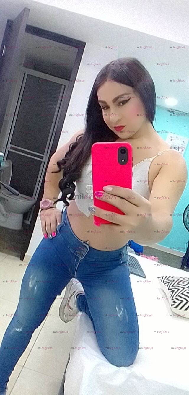 FOTOS DE VALERYTRANS SUPER FEMENINA MUY COMPLACIENTE