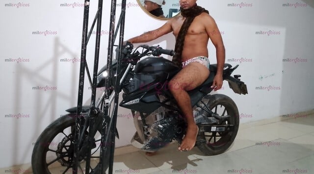 FOTOS DE SOY MORENO CALIENTE Y ARRECHO,VAMOS HAZME GARGANTA PROFUNDA. 3243484018