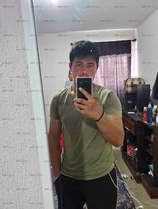 FOTOS DE JOVEN CON CARAMELO DE 19 CM BIEN LECHUDO