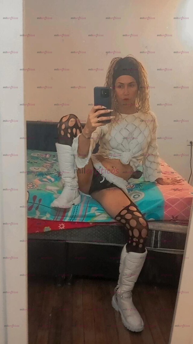FOTOS DE HOLA CHICO SOY UNA CHICA TRANS FLACA DOTADA COMPLACIENTE CON MUCHAS GANAS DE SEX