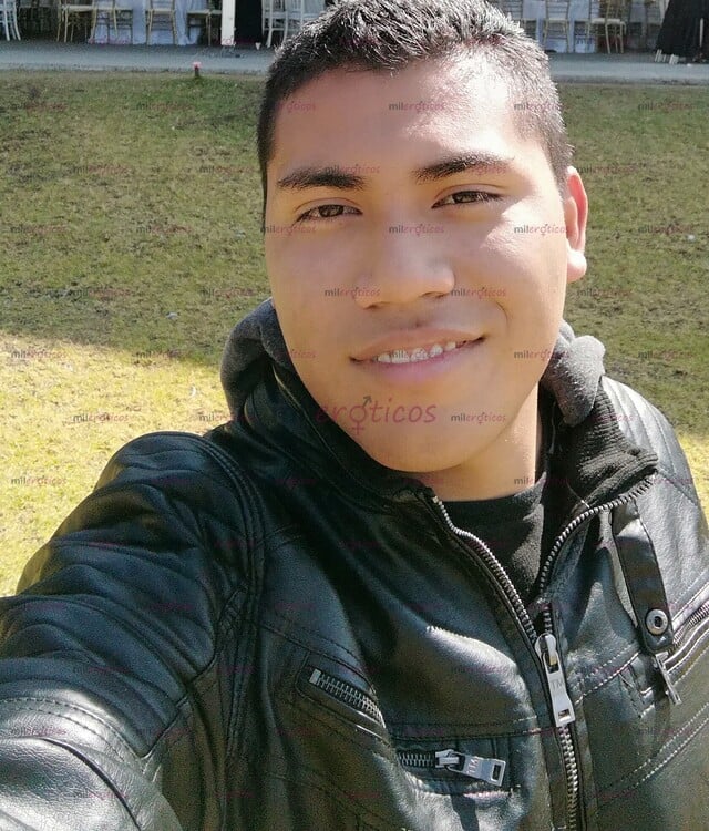 FOTOS DE UNA PERSONA QUE LE GUSTA PASARLA MUY BIEN Y LE GUSTA ESTAR BIEN ACOMPAÑADO