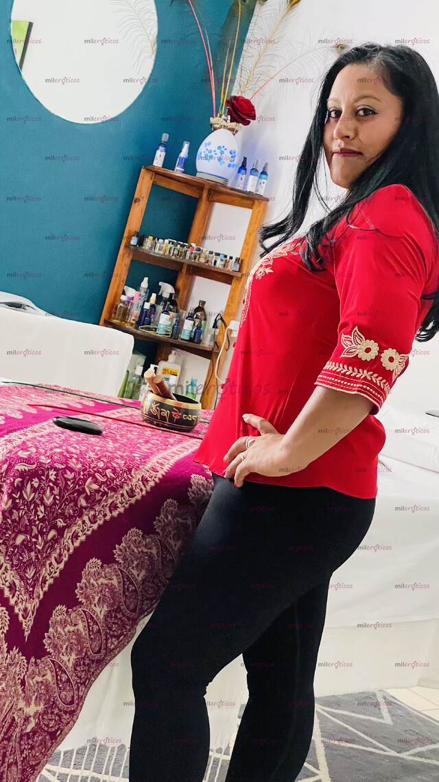 FOTOS DE TERAPEUTA PROFESIONAL CON EXCLUSIVO RITUAL TANTRA (MASAJES WENDY)