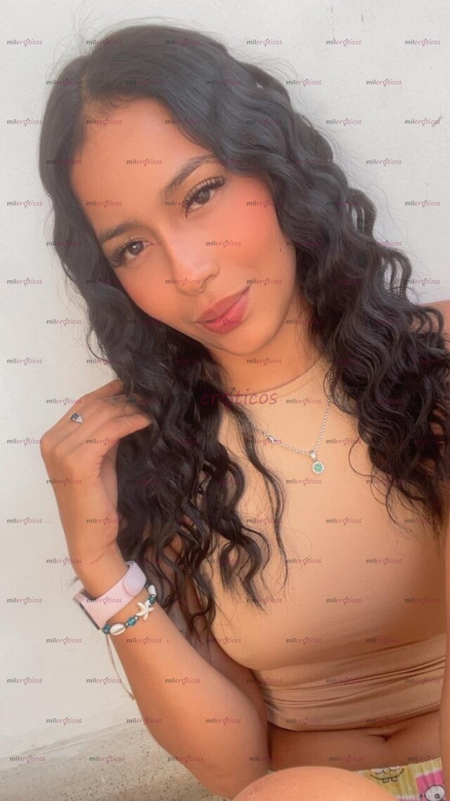 FOTOS DE !HOY FESTIVO! SARA FLACA PAISA MAMASITA TATUADA MUY DISPUESTA A COMPLACERTE