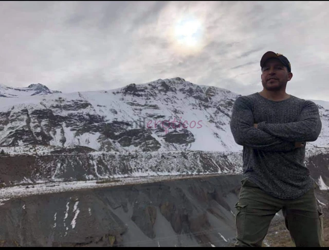 Hombre machote cumplidor de todo lo que quieras educado tema de conversacion agradable compania no dudes en contactarme espero con ansias conocernos y...