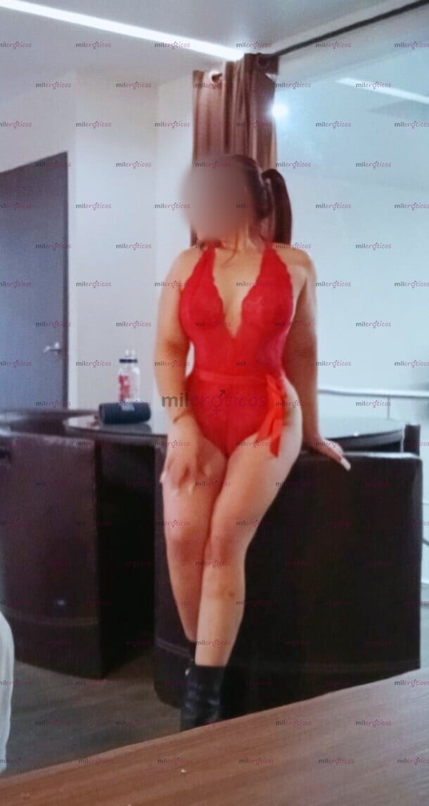 FOTOS DE SENSUALIDAD Y BELLEZA EN UN MISMO CUERPO, DIVERTIDA Y COMPLACIENTE